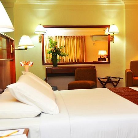 Готель Grand Men Seng Davao Екстер'єр фото